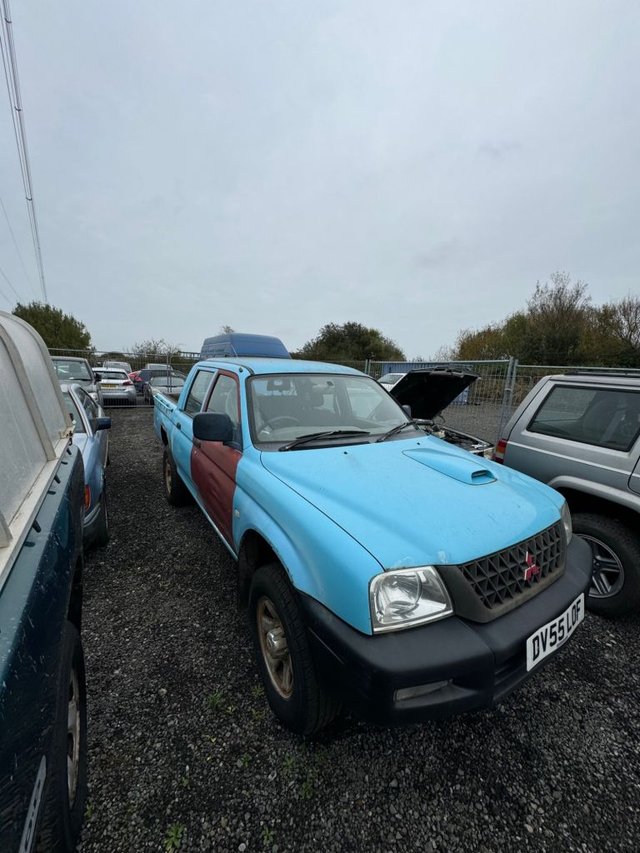 View our MITSUBISHI L200