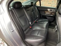 USED 2013 63 JAGUAR XF 2.2 D PREMIUM LUXURY 4d 163 BHP 