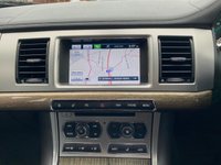 USED 2013 63 JAGUAR XF 2.2 D PREMIUM LUXURY 4d 163 BHP 