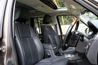 USED 2014 02 LAND ROVER DISCOVERY 3.0 SDV6 HSE 5d 255 BHP Panroof, rev.cam, towbar and more!