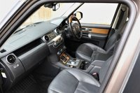 USED 2014 02 LAND ROVER DISCOVERY 3.0 SDV6 HSE 5d 255 BHP Panroof, rev.cam, towbar and more!