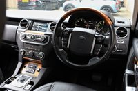 USED 2014 02 LAND ROVER DISCOVERY 3.0 SDV6 HSE 5d 255 BHP Panroof, rev.cam, towbar and more!