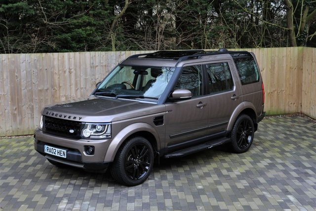 2014 02 Land Rover Discovery 3.0 SDV6 HSE 5d 255 BHP