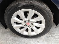 USED 2015 65 JAGUAR XF 2.0 PRESTIGE 4d 161 BHP 