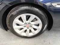 USED 2015 65 JAGUAR XF 2.0 PRESTIGE 4d 161 BHP 