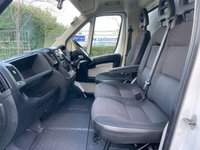 USED 2018 18 PEUGEOT BOXER 2.0 BLUE HDI 335 L2 CAGED TIPPER + TOOLBOX 130 BHP CAGED TIPPING BODY