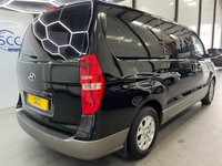 USED 2012 62 HYUNDAI i800 2.5 STYLE CRDI 5d 168 BHP Heated Seats,Air Con,P.Sensors