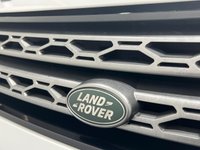 USED 2017 67 LAND ROVER DISCOVERY 2.0 SD4 S 5d 237 BHP Striking Fuji White, Privacy Glass, High Gloss Black Alloy Wheels,