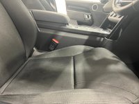 USED 2017 67 LAND ROVER DISCOVERY 2.0 SD4 S 5d 237 BHP Striking Fuji White, Privacy Glass, High Gloss Black Alloy Wheels,
