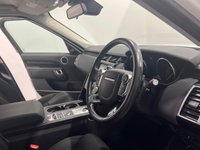 USED 2017 67 LAND ROVER DISCOVERY 2.0 SD4 S 5d 237 BHP Striking Fuji White, Privacy Glass, High Gloss Black Alloy Wheels,