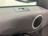 USED 2017 67 LAND ROVER DISCOVERY 2.0 SD4 S 5d 237 BHP Striking Fuji White, Privacy Glass, High Gloss Black Alloy Wheels,