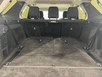 USED 2017 67 LAND ROVER DISCOVERY 2.0 SD4 S 5d 237 BHP Striking Fuji White, Privacy Glass, High Gloss Black Alloy Wheels,