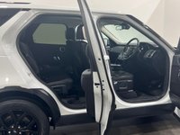 USED 2017 67 LAND ROVER DISCOVERY 2.0 SD4 S 5d 237 BHP Striking Fuji White, Privacy Glass, High Gloss Black Alloy Wheels,