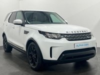 USED 2017 67 LAND ROVER DISCOVERY 2.0 SD4 S 5d 237 BHP Striking Fuji White, Privacy Glass, High Gloss Black Alloy Wheels,