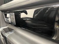 USED 2014 64 LAND ROVER DISCOVERY 3.0 SDV6 HSE LUXURY 5d 255 BHP HSE Luxury , Striking Aruba Metallic, Premium ebony leather, Rear entertainment system, 20" Alloy wheels,  Landrover Service History