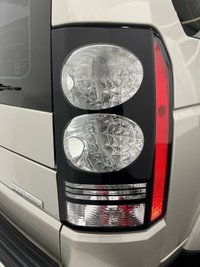 USED 2014 64 LAND ROVER DISCOVERY 3.0 SDV6 HSE LUXURY 5d 255 BHP HSE Luxury , Striking Aruba Metallic, Premium ebony leather, Rear entertainment system, 20" Alloy wheels,  Landrover Service History