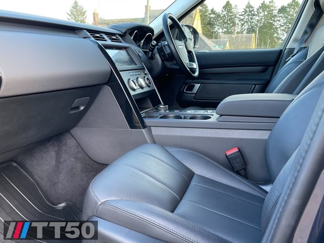 View our LAND ROVER DISCOVERY