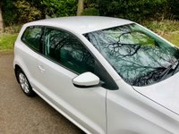 USED 2010 60 VOLKSWAGEN POLO 1.2 SE 3d 60 BHP ONLY 64,500 MILES//ONLY 2 OWNERS//AIRCON/ALLOYS//REMOTE LOCKING//MULTI-MEDIA INPUT//GREAT SERVICE HISTORY X10 SERVICE STAMPS SE 3d 60 BHP ONLY 64,500 MILES//ONLY 2 OWNERS//AIRCON/ALLOYS//REMOTE LOCKING//MULTI-MEDIA INPUT//GREAT SERVICE HISTORY X10 SERVICE STAMPS