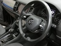 USED 2020 70 SKODA KODIAQ 1.5 SE TSI DSG 5d 148 BHP 5 SEAT SMARTLINK APPLE ANDROID GENUINE LOW MILEAGE SKODA WARRANTY TILL DEC 2023