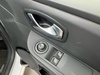 USED 2015 15 RENAULT CLIO 1.1 DYNAMIQUE MEDIANAV 5d 75 BHP Sat Nav, R-Link Media System