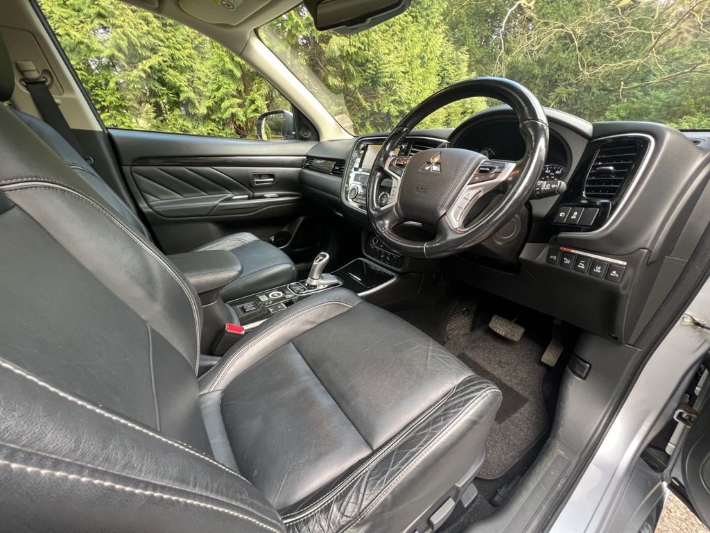 USED 2017 67 MITSUBISHI OUTLANDER 2.0 PHEV 4HS // 5d // 200 BHP // px swap 