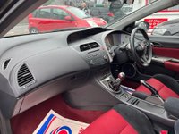 USED 2009 09 HONDA CIVIC 2.0 I-VTEC TYPE-R GT 3d 198 BHP A STUNNING EXAMPLE+EXCELLENT SERVICE RECORD CONSISTING OF 9 STAMPS IN THE BOOK+THIS VEHICLE MUST BE SEEN+1 FULL YEARS MOT PRIOR TO COLLECTION+FINANCE AND EXTENDED WARRANTY AVAILABLE ON THIS USED VEHICLE!!!
