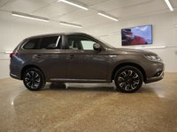 USED 2016 66 MITSUBISHI OUTLANDER 2.0 PHEV GX 3H PLUS 5d 161 BHP STUNNING COLOUR COMBINATION WITH DEALERSHIP SERVICE HISTORY