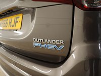 USED 2016 66 MITSUBISHI OUTLANDER 2.0 PHEV GX 3H PLUS 5d 161 BHP STUNNING COLOUR COMBINATION WITH DEALERSHIP SERVICE HISTORY