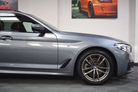 USED 2018 18 BMW 5 SERIES 2.0 520D XDRIVE M SPORT TOURING 5d 188 BHP 360 CAMERA / GESTURE CONTROL