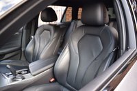 USED 2018 18 BMW 5 SERIES 2.0 520D XDRIVE M SPORT TOURING 5d 188 BHP 360 CAMERA / GESTURE CONTROL