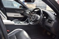 USED 2016 66 JAGUAR XF 3.0 V6 S 4d 296 BHP PAN ROOF / HEADS UP / MERIDIAN SOUND