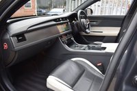USED 2016 66 JAGUAR XF 3.0 V6 S 4d 296 BHP PAN ROOF / HEADS UP / MERIDIAN SOUND