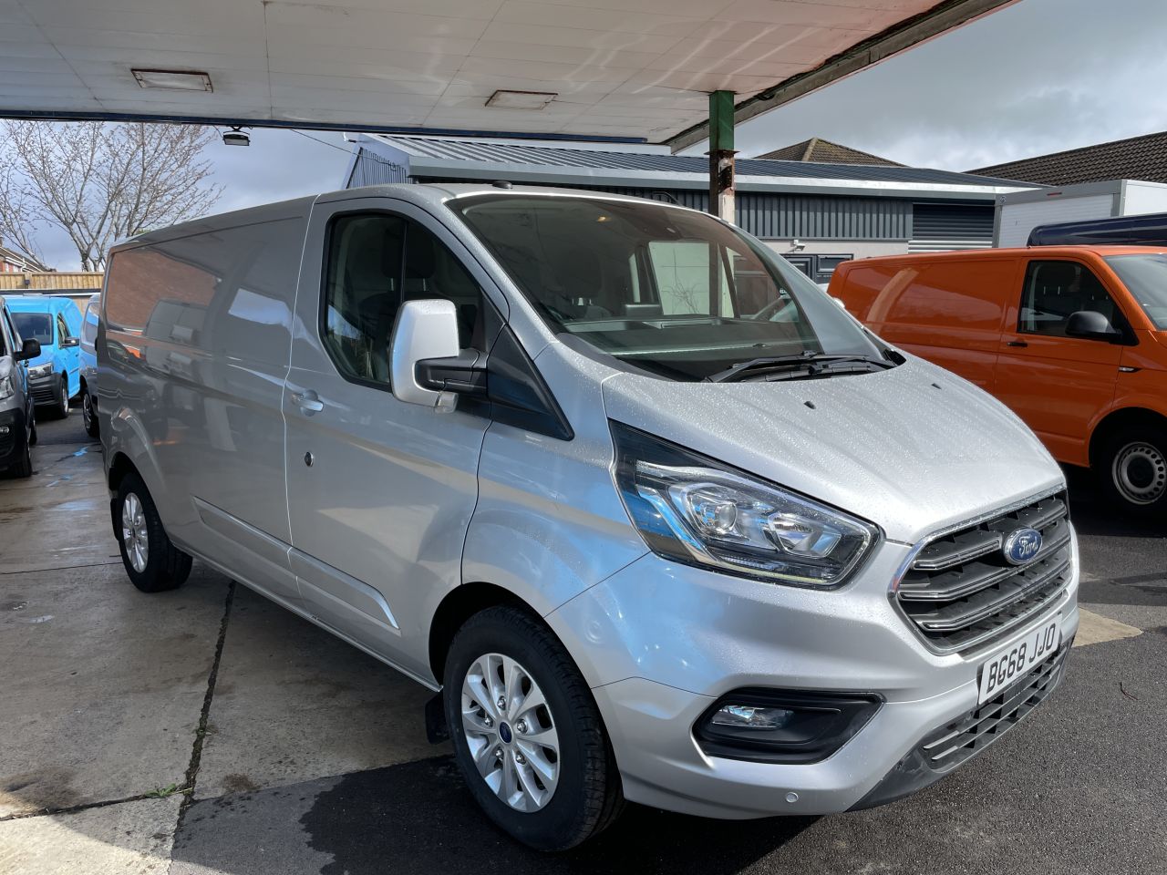 ford transit custom 300 base