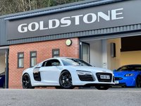 USED 2014 V AUDI R8 5.2 V10 PLUS QUATTRO 2d 543 BHP 