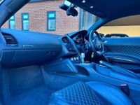 USED 2014 V AUDI R8 5.2 V10 PLUS QUATTRO 2d 543 BHP 