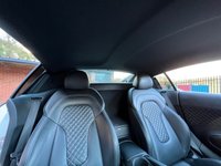 USED 2014 V AUDI R8 5.2 V10 PLUS QUATTRO 2d 543 BHP 