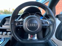 USED 2014 V AUDI R8 5.2 V10 PLUS QUATTRO 2d 543 BHP 