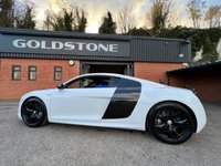 USED 2014 V AUDI R8 5.2 V10 PLUS QUATTRO 2d 543 BHP 