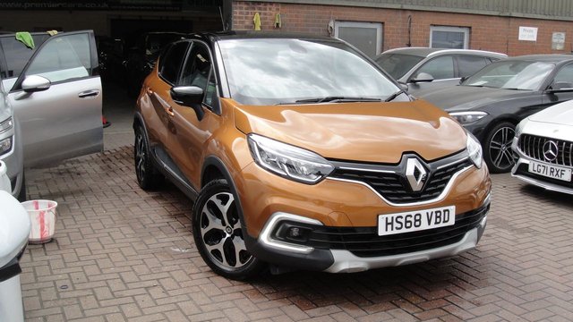 View our RENAULT CAPTUR