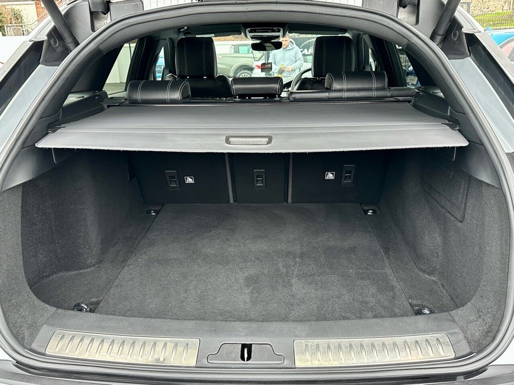 USED 2018 LAND ROVER RANGE ROVER VELAR 3.0 R-DYNAMIC HSE 5d 296 BHP 20 WAY SEATS WITH MASSAGE FUNCTION!
