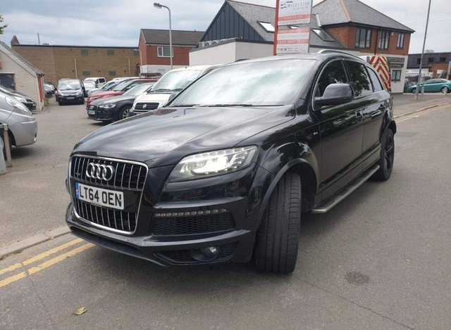 View our Audi Q7 3.0 TDI QUATTRO S LINE PLUS 5d 245 BHP