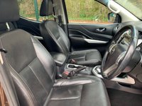 USED 2016 16 NISSAN NP300 NAVARA 2.3 DCI TEKNA 4X4 SHR DCB 0d AUTO 190 BHP 2016 NISSAN NAVARA NP300 TEKNA DIESEL DOUBLE CAB PICK-UP TRUCK - 1 OWNER FROM NEW - AUTOMATIC TRANSMISSION - FULL HEATED LEATHER - SATELLITE NAVIGATION - REAR REVERSING CAMERA - TOW PACK - REAR LOAD/TRUNK LINING - CRUISE CONTROL