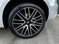 USED 2022 22 PORSCHE MACAN 2.0 PDK 5d 262 BHP 1 Owner, Crayon, Over &pound;14,k Extras
