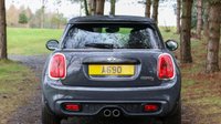 USED 2016 16 MINI HATCH COOPER 2.0 (192) Cooper S 3dr Auto [Chili/Media Pack XL] Euro 6 (Panoramic Sunroof / Heads Up Display / Widescreen Navigation) !! NATIONWIDE DELIVERY AVAILABLE !!