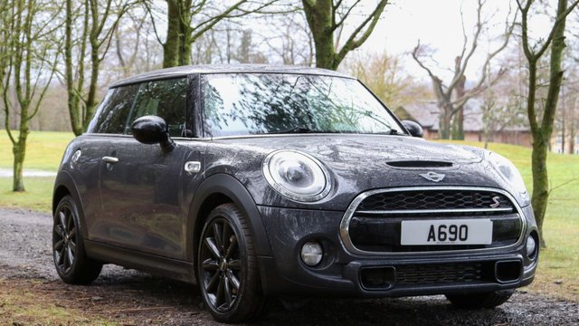 2016 16 MINI Hatch Cooper 2.0 (192) Cooper S 3dr Auto [Chili/Media Pack XL] Euro 6 (Panoramic Sunroof / Heads Up Display / Widescreen Navigation)