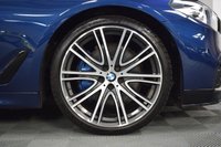 USED 2018 67 BMW 5 SERIES 3.0 530D XDRIVE M SPORT 4d 261 BHP M SPORT + PACK / H&K / CARPLAY