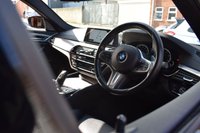 USED 2018 67 BMW 5 SERIES 3.0 530D XDRIVE M SPORT 4d 261 BHP M SPORT + PACK / H&K / CARPLAY
