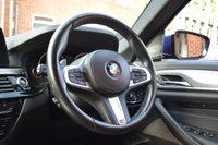 USED 2018 67 BMW 5 SERIES 3.0 530D XDRIVE M SPORT 4d 261 BHP M SPORT + PACK / H&K / CARPLAY