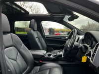 USED 2012 12 PORSCHE CAYENNE 3.0 D V6 TIPTRONIC 5d 245 BHP 