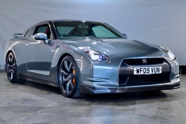2009 09 Nissan GT-R 3.8 BLACK EDITION 2d 479 BHP